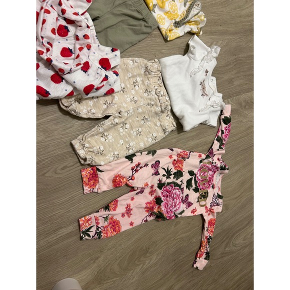 Baby Girl Outfit Set Carter's Strawberry Lemon Floral 0 3 Months 5 outfit Bundle - Picture 10 of 11